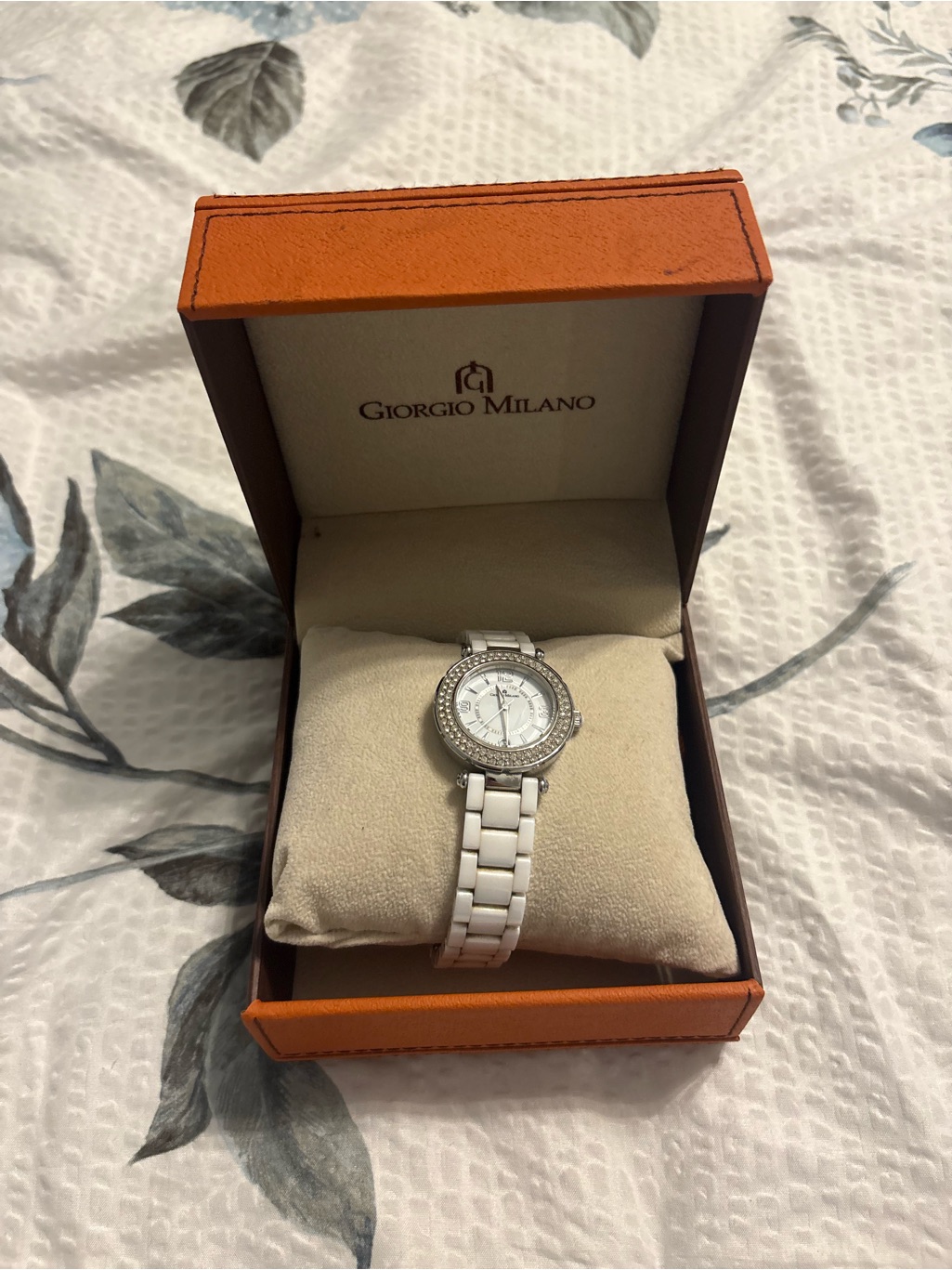 Giorgio Milano White Ceramic Crystal Bezel Watch